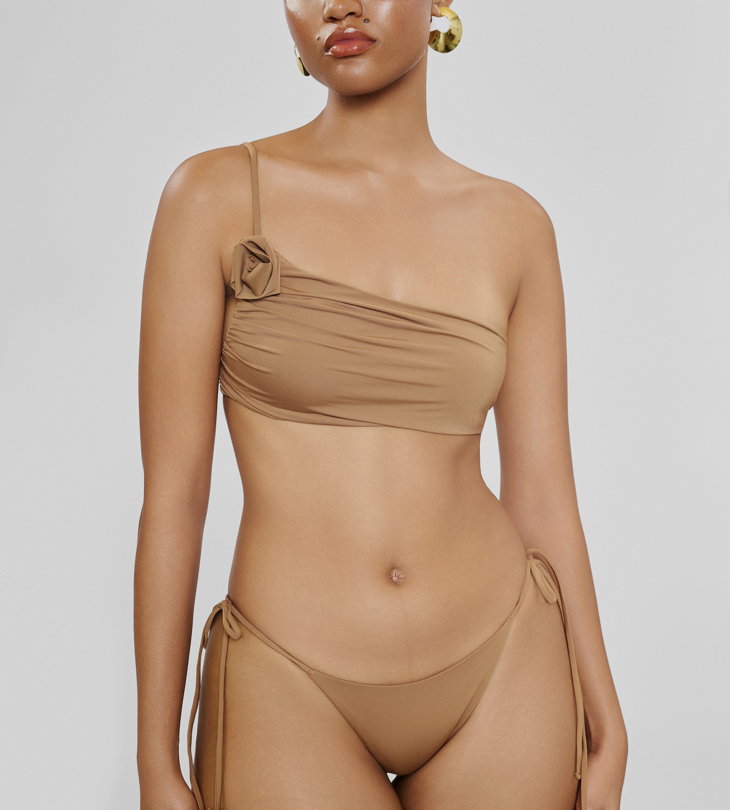 Traje de baño de dos piezas Grau Maygel Coronel de cerca